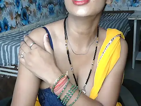Snapshot of NottyMomo chatting on July 2026 05:04:02 PM NottyMomo online show from July 2026 05:04:02 PM