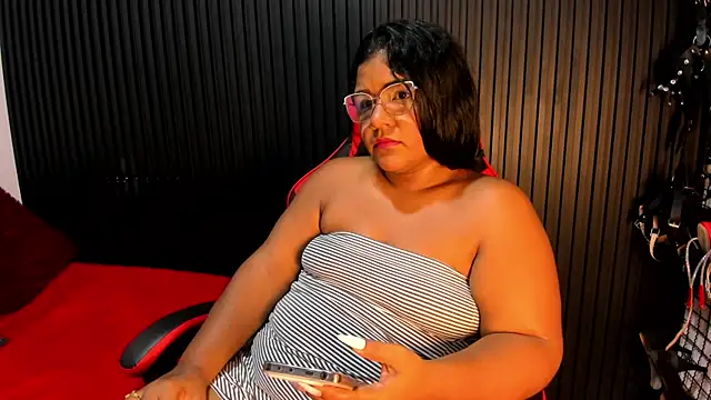 Snapshot of Mommy_Big_Ass chatting on August 2026 01:57:01 PM Mommy Big Ass online show from August 2026 01:57:01 PM