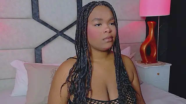 Snapshot of EbonyHenner chatting on July 2026 12:00:02 PM EbonyHenner online show from July 2026 12:00:02 PM