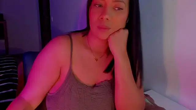 Snapshot of NicolePasqualott chatting on April 2026 06:05:02 PM NicolePasqualott online show from April 2026 06:05:02 PM