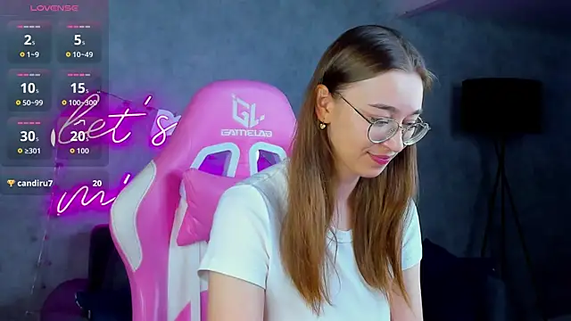 Lucy Green online show from June 2026 01:10:02 AM