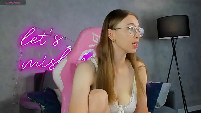 Lucy Green online show from July 2026 12:39:01 AM