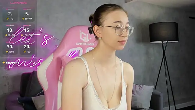 Lucy Green online show from July 2026 12:46:01 AM