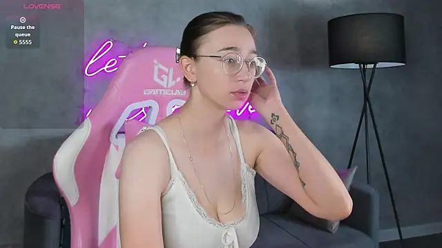 Lucy Green online show from July 2026 12:47:02 AM
