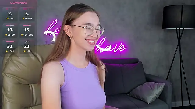 Lucy Green online show from August 2026 12:58:02 AM