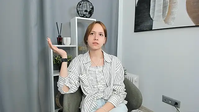 Snapshot of AlexaPlavnik chatting on June 2026 02:20:02 PM AlexaPlavnik online show from June 2026 02:20:02 PM