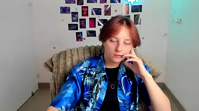 Dilara Kiss  online show from August 2026 05:31:01 AM