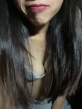 thyfoxanna online show from July 2026 04:24:01 PM