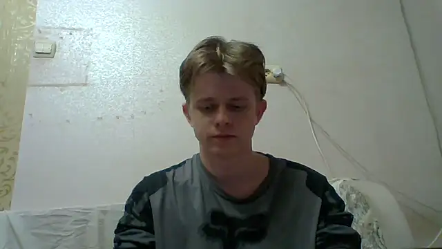 Snapshot of Augustinwest chatting on June 2026 05:04:02 PM Augustinwest online show from June 2026 05:04:02 PM