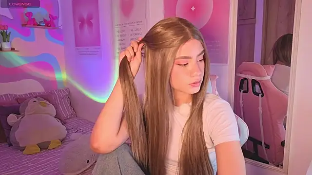 Ari Blis online show from August 2026 11:40:02 PM