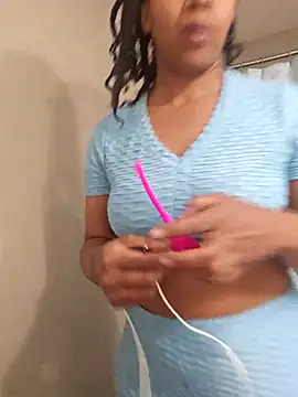 Snapshot of NAOMIdaFreakXXXXX chatting on November 2025 10:45:02 AM NAOMIdaFreakXXXXX online show from November 2025 10:45:02 AM