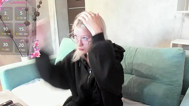 Nika-Smith online show from August 2026 09:25:02 AM