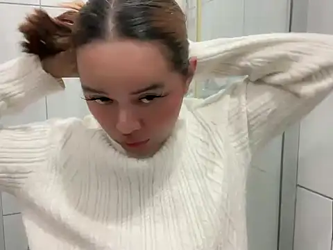 urhottestgurl online show from June 2026 06:49:01 AM