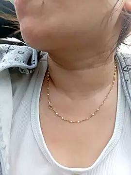 Bigtitss99 online show from June 2026 11:29:01 PM