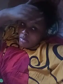 Snapshot of Queen-cute chatting on June 2026 10:40:01 AM Queen-cute online show from June 2026 10:40:01 AM