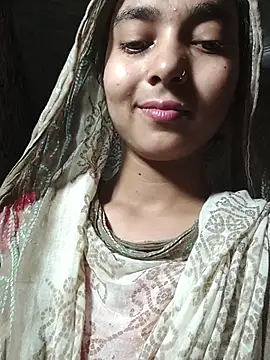 Snapshot of Simran_143 chatting on August 2026 03:50:01 PM Simran 143 online show from August 2026 03:50:01 PM