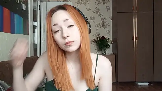 Snapshot of YaniraHeneisen chatting on June 2026 01:09:02 PM YaniraHeneisen online show from June 2026 01:09:02 PM