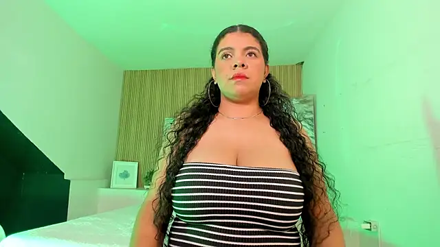 Snapshot of lilithGrayy_ chatting on June 2026 04:15:02 AM lilithGrayy online show from June 2026 04:15:02 AM