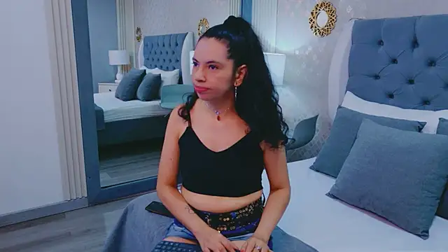 Snapshot of KimberlyMonroee chatting on June 2026 08:11:02 PM KimberlyMonroee online show from June 2026 08:11:02 PM