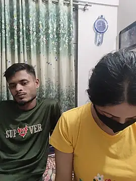 Snapshot of Couple-202 chatting on June 2026 07:05:01 PM Couple-202 online show from June 2026 07:05:01 PM