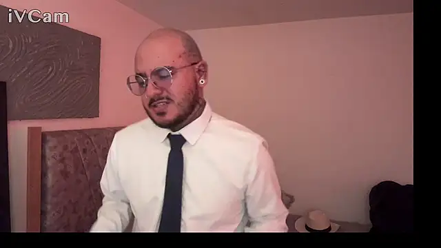Dominicco  online show from June 2026 03:19:02 AM