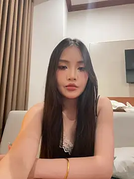 Lilyluta2000 online show from June 2026 06:01:02 PM