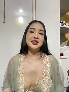 Lilyluta2000 online show from June 2026 08:19:01 AM