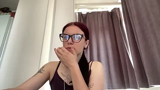 AudriaCriner online show from June 2026 10:12:02 AM