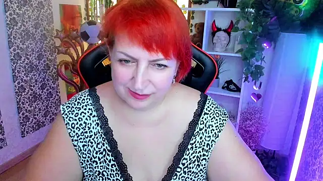 Joana Woods online show from July 2026 10:21:02 AM