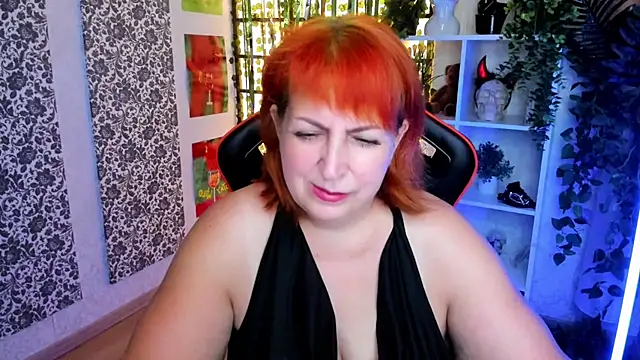 Joana Woods online show from August 2026 02:03:02 AM