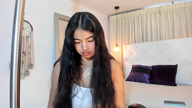 Sophi Lee   online show from June 2026 02:08:01 PM