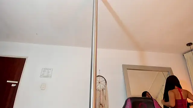 Sophi Lee   online show from June 2026 12:24:02 PM