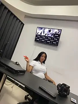 Snapshot of Julieta_Vegaax chatting on June 2026 03:11:02 AM Julieta Vegaax online show from June 2026 03:11:02 AM