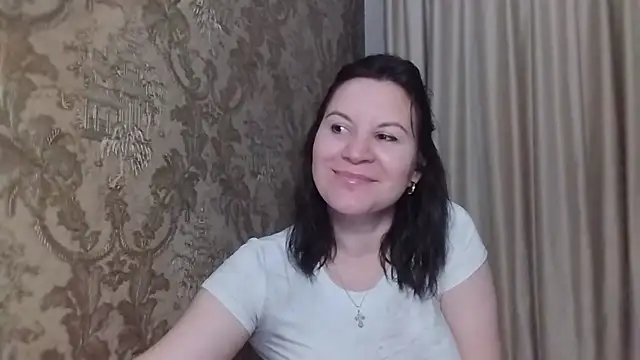 Snapshot of Lauralison chatting on July 2026 08:11:01 PM Lauralison online show from July 2026 08:11:01 PM