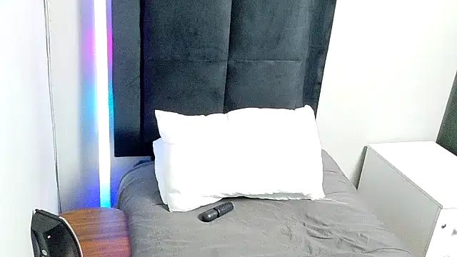 SpicedDove online show from July 2026 11:52:02 AM