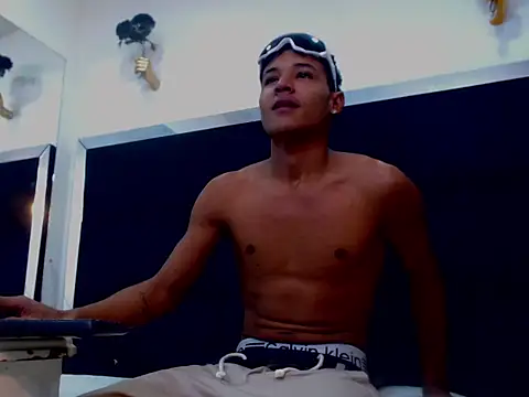 RafaelVander online show from August 2026 07:16:02 PM