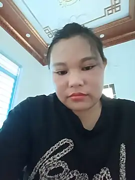 Snapshot of Holy-mi chatting on July 2026 05:56:02 AM Holy-mi online show from July 2026 05:56:02 AM