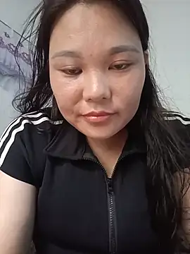 Snapshot of Holy-mi chatting on July 2026 05:36:01 AM Holy-mi online show from July 2026 05:36:01 AM