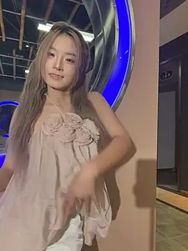 Snapshot of Uugirl00 chatting on June 2026 12:25:01 PM Uugirl00 online show from June 2026 12:25:01 PM