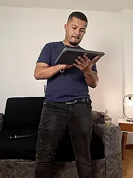 Snapshot of BrunoSilva_ chatting on July 2026 12:22:02 PM BrunoSilva online show from July 2026 12:22:02 PM