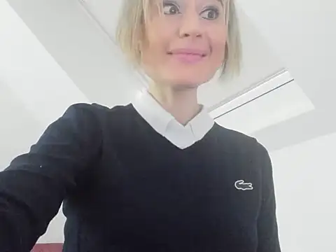 Ssoniaaa online show from February 2025 12:39:01 PM