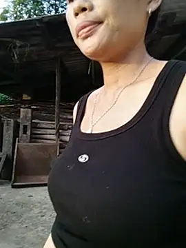 Snapshot of _Lynk_ chatting on July 2026 11:27:01 AM Lynk online show from July 2026 11:27:01 AM