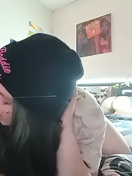 starfucker420XO online show from July 2026 06:32:02 PM