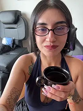 Snapshot of JennaNovva chatting on July 2026 04:39:33 PM JennaNovva online show from July 2026 04:39:33 PM