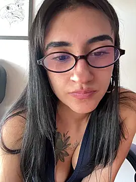 Snapshot of JennaNovva chatting on July 2026 08:01:02 PM JennaNovva online show from July 2026 08:01:02 PM