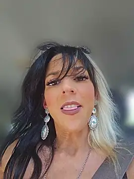 lil jiggly online show from July 2026 08:33:02 PM