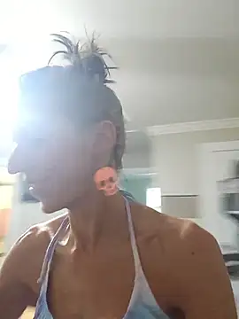 lil jiggly online show from August 2026 10:56:01 PM