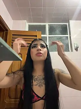 Snapshot of -Brittanny chatting on July 2026 01:08:02 AM -Brittanny online show from July 2026 01:08:02 AM
