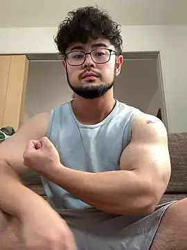 Snapshot of taku_bear chatting on July 2026 11:53:02 PM taku bear online show from July 2026 11:53:02 PM