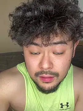 Snapshot of taku_bear chatting on July 2026 11:31:01 PM taku bear online show from July 2026 11:31:01 PM